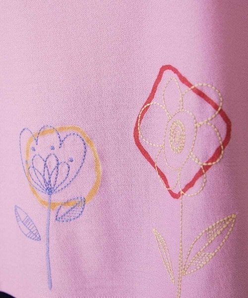 Jocomomola / ホコモモラ Escala floral フラワー刺繍クラフトTシャツ ホコモモラ Jocomomola Escala floral フラワー刺繍クラフトT