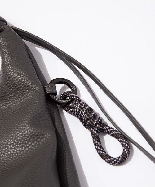 DMW-CP9皮革バッグ diesel-bag-wallet-22-aw-1.jpg