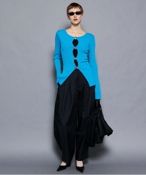ニット セーター 「25AW PRE-ORDER」Button Slit 2way  Knit Tops/ボタンスリット2WAYニット「MAISON MAISON SPECIAL ニット セーター 「25AW PRE-ORDER」Button Slit