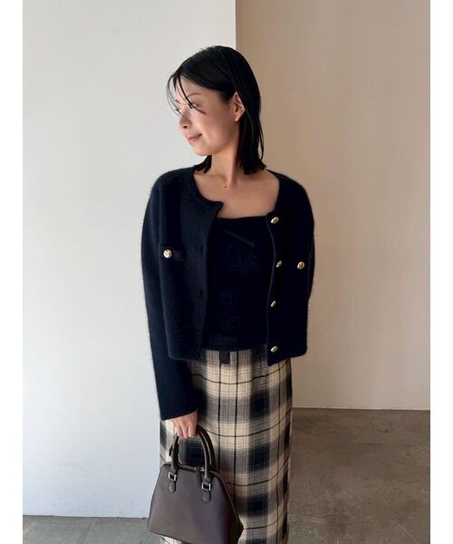 【新品未使用タグ付き】LAGUNAMOON CHNラクーンニットカーディガン LAGUNAMOON（ラグナムーン）の「CHNラクーンニットカーディガン