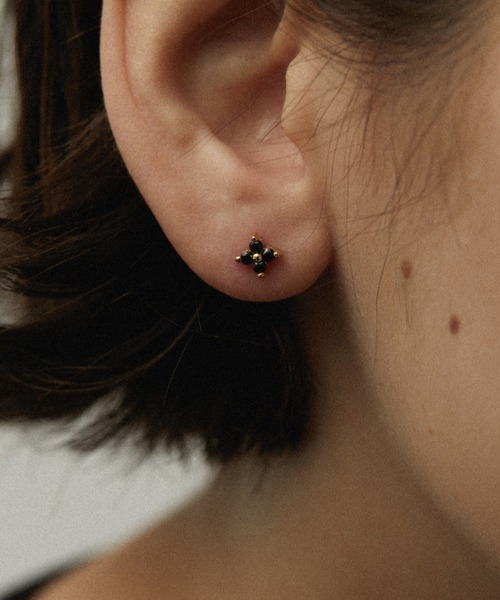 BAQLESS（バックレス） ピアス AMITY BLOOM オニキス ゴールドピアス
