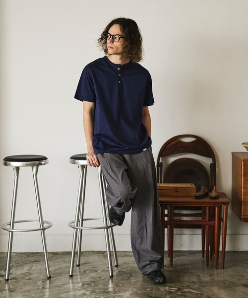 Russell Athletic（ラッセル アスレティック） ヘンリーネック tシャツ