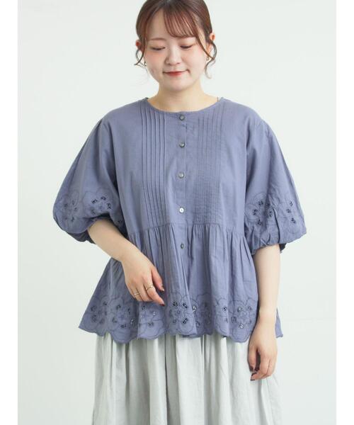 ブラウス シャツ カットワーク刺繍ボリューム袖ブラウス レディースの画像