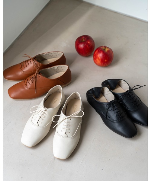 スニーカー スクエアトゥ フラット レースアップシューズ レディース