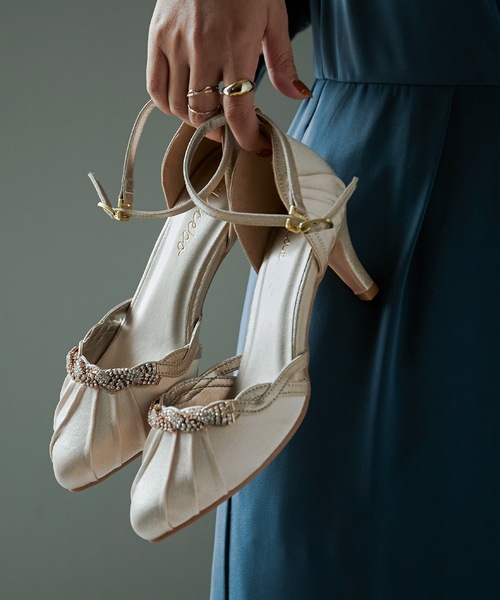 niana（ニアナ） パンプス ラインストーンセパレートパーティー