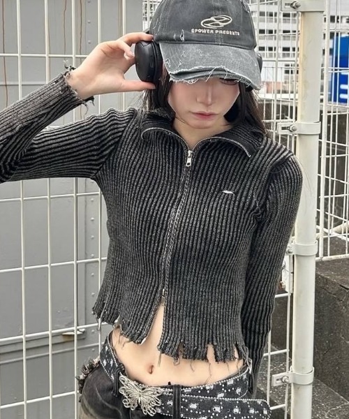 ニット セーター A'GEM/9 × .kom 「.KOM/ドットケーオーエム」 ニットハイネックZIPトップス レディース A'GEM/9 × .kom 『.KOM/ドットケーオーエム』 ニットハイネック