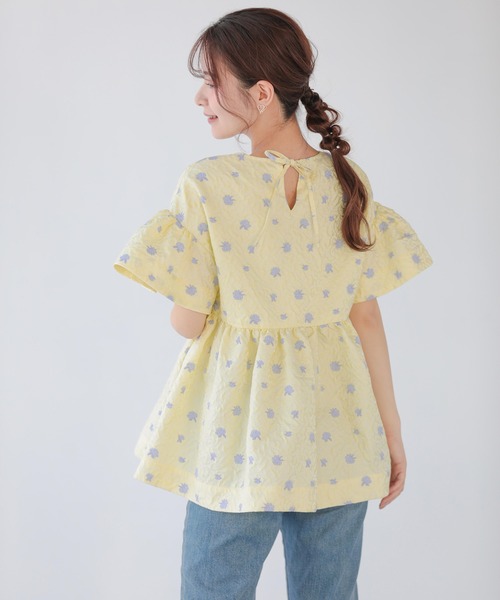 Fit more（フィットモア） tシャツ フレアスリーブフラワージャガード