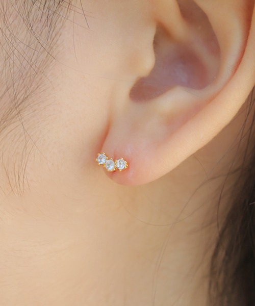 CERCA ピアス 「Peony/ピオニー」/キラキラモチーフ ワンポイント