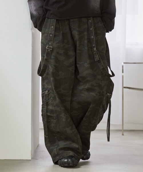 Spielio カーゴパンツ 「Spielio」Distressed suspender wide denim