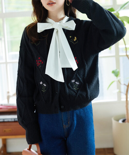 KOBE LETTUCE（神戸レタス） カーディガン 刺繍ケーブルニット