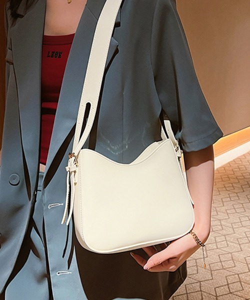 ショルダーバッグ バッグ スクエアフォルムショルダーバック