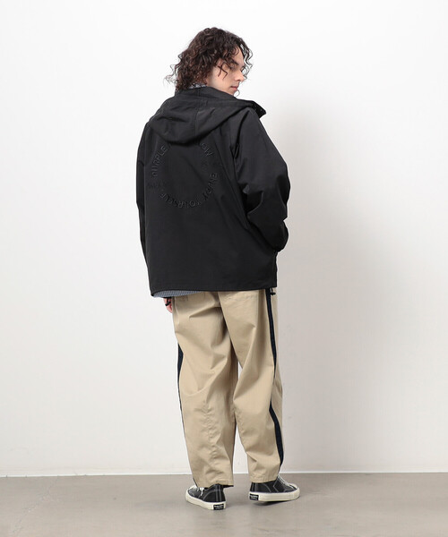 「Purple&Yellow」 マウンテンパーカー LARGE ブラック メンズ_画像4
