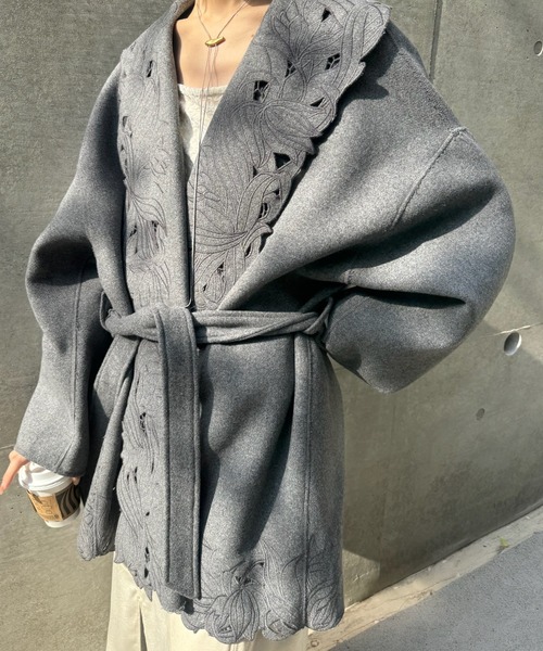 ノーカラーコート コート WOOL EMBROIDERY GOWN COAT レディースの画像
