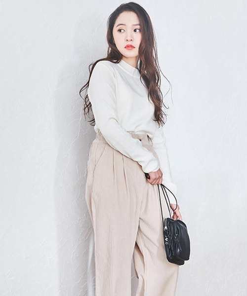 Isn't She?(イズントシー) パンツ コーデュロイワイドパンツ Isn't She?(イズントシー) パンツ コーデュロイワイドパンツ