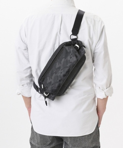 ace. ショルダーバッグ クロスリングCJ カモフラ柄 スリングバッグ S