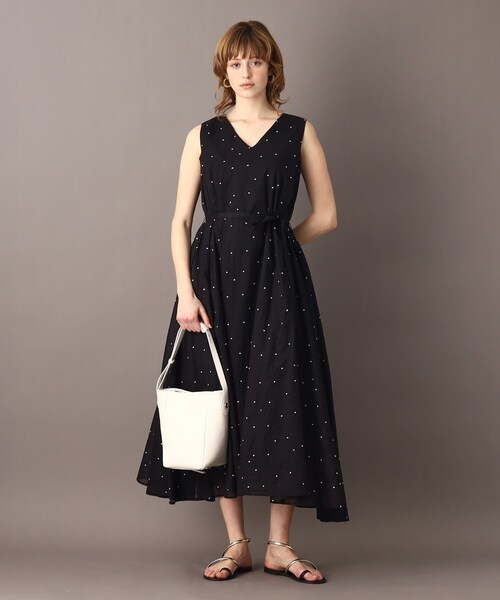 DRESSTERIOR ドレステリア　ドット刺繍ボリュームワンピース　新品 DRESSTERIOR ドレステリア ドット刺繍ボリュームワンピース 新品