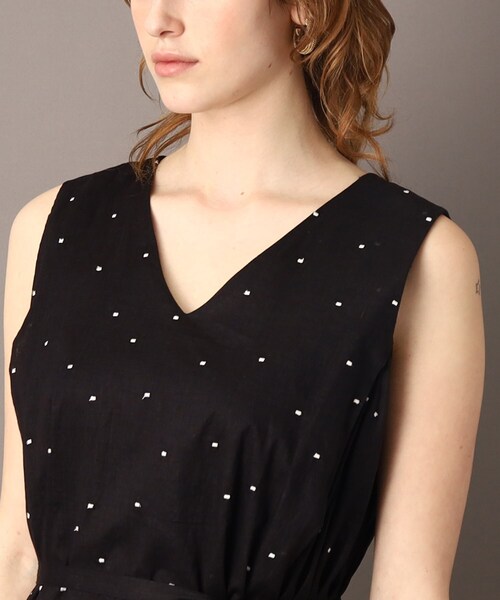 DRESSTERIOR ドレステリア　ドット刺繍ボリュームワンピース　新品 DRESSTERIOR ドレステリア ドット刺繍ボリュームワンピース 新品