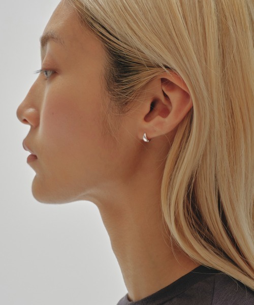 ピアス Petit Curvy Pierce（Silver925） レディースの画像