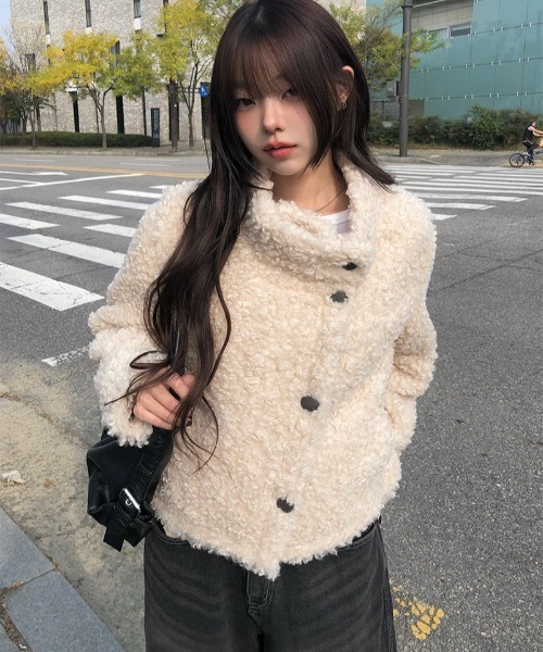 anyonemore コート アウター 斜めブラックボタンボアショート