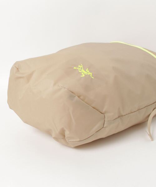 ARC'TERYX（アークテリクス） ショルダーバッグ - ベージュ メンズ