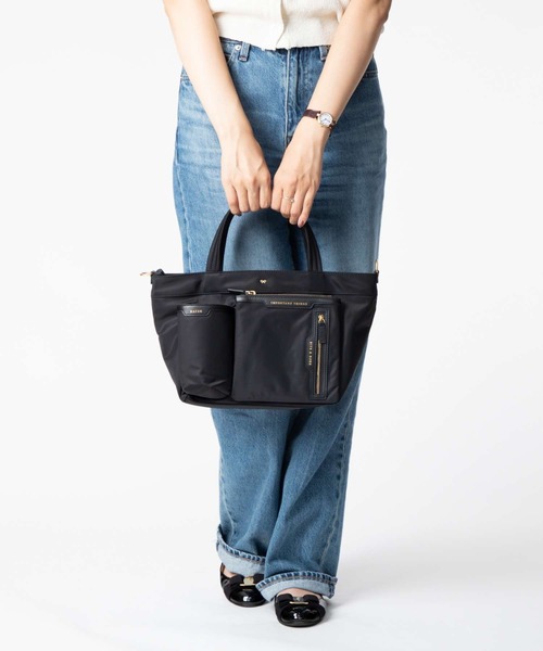 25SS new/Anya Hindmarch ECONYLトートバッグ Bag Black E/W Multi Pocket Tote | Anya Hindmarch US