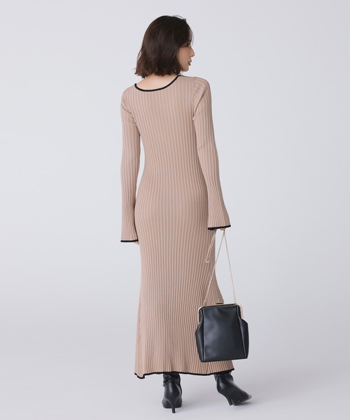 未使用 アニュアンス ロング丈 スリットショルダーマーメイドニットワンピース アニュアンス anuans スリットショルダーマーメイドニットワンピース