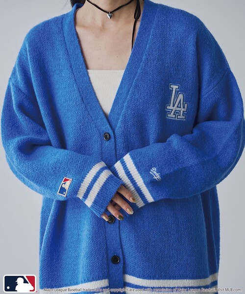 MOUSSY MLBコラボ　カーディガン MOUSSY（マウジー）の「MLB KNIT カーディガン（カーディガン