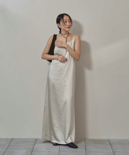 TODAYFUL ワンピース Squareneck Satin Dress : ZOZOTOWN Yahoo!店