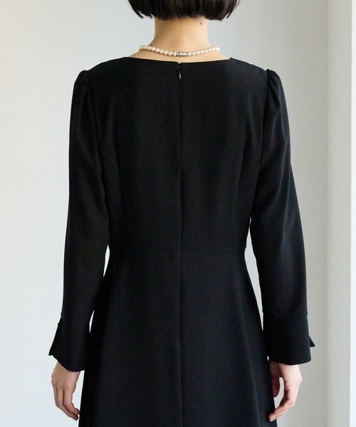 ワンピース 「喪服・礼服」ウォッシャブル カフススリーブAラインフレアブラックフォーマルワンピースの画像