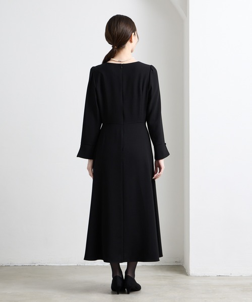 ワンピース 「喪服・礼服」ウォッシャブル カフススリーブAラインフレアブラックフォーマルワンピースの画像