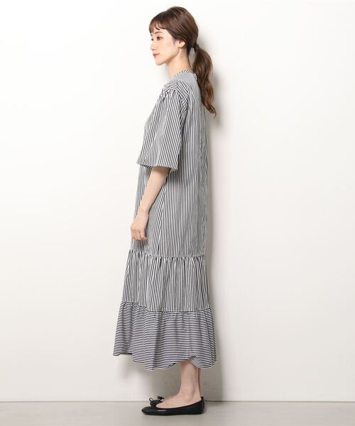 「LOEFF」 半袖ワンピース 0 ブラック レディースの画像