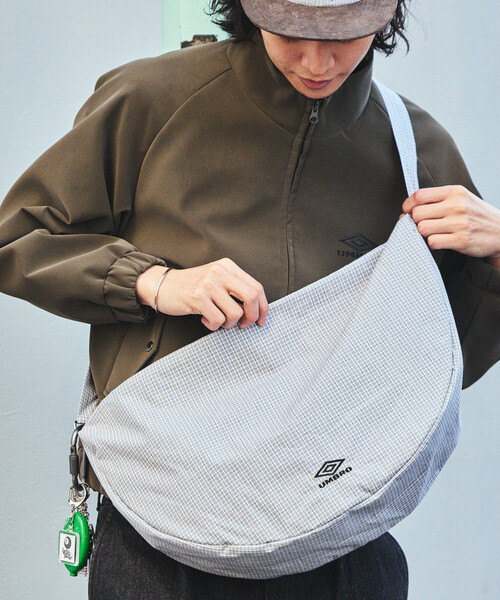 umbro（アンブロ） ショルダーバッグ メンズ : ZOZOTOWN Yahoo!店
