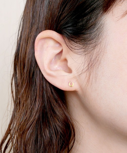 va vendome aoyama ピアス K10イエローゴールド 馬蹄ピアス