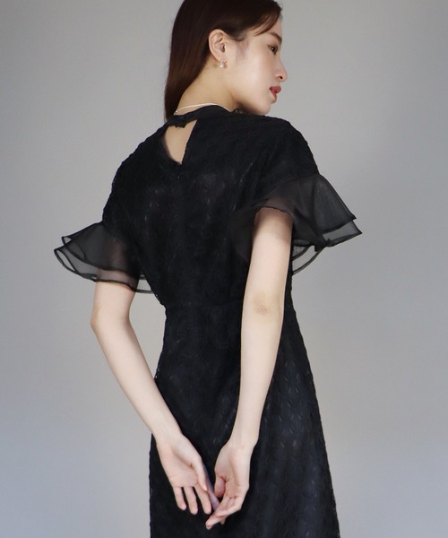 J by blue ドレス ジオメトリックチェーンレースドレス