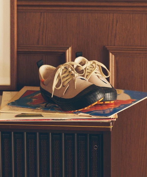 UNIVERSAL OVERALL（ユニバーサルオーバーオール） スニーカー