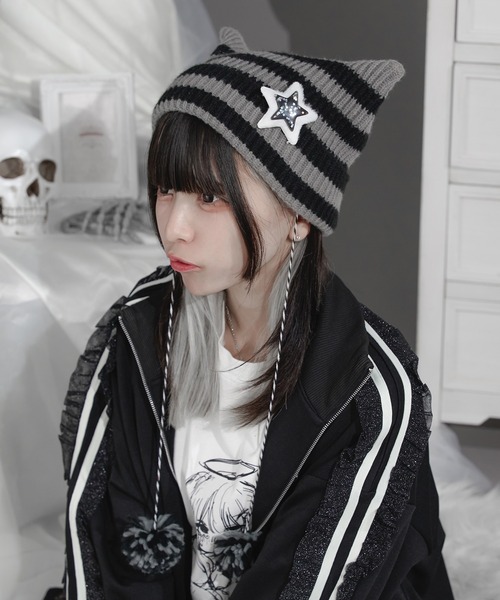 PRADA ストライプ ニット帽 ポンポン付き PRADA ストライプ ニット帽
