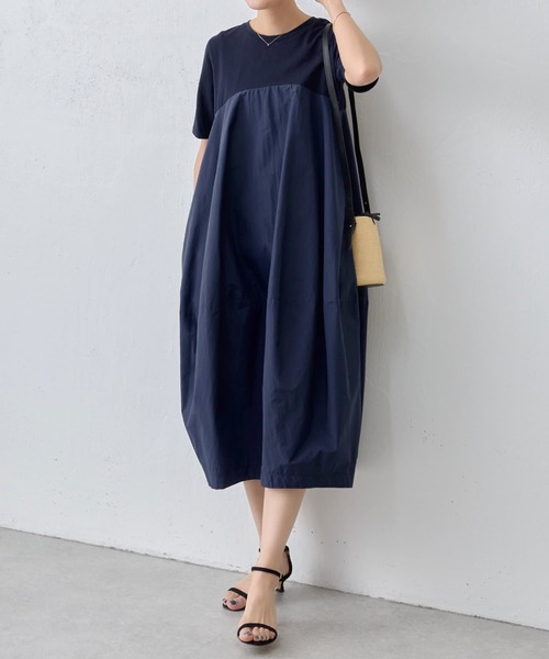 ビアズリーワンピース（ネイビー） ビアズリーのワンピース(ネイビー) BEARDSLEY 先染めギャザー