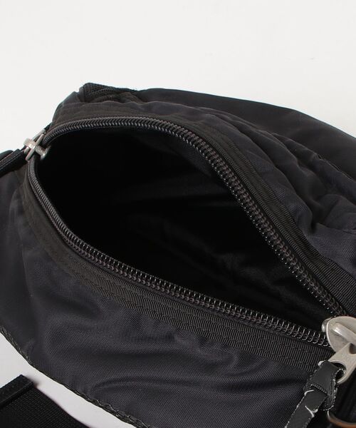 「B印 YOSHIDA(BEAMS×PORTER)」 ショルダーバッグ - ブラック メンズ_画像4