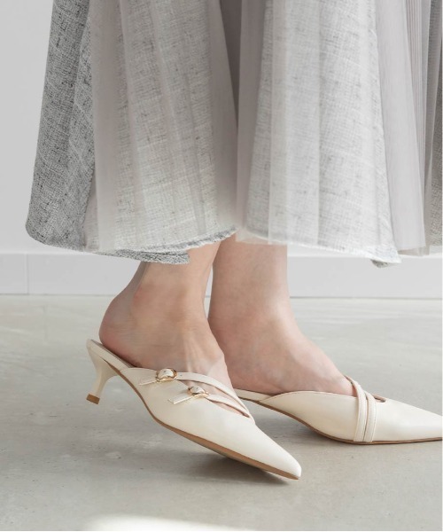 ランダミュール　アイボリー RANDA（ランダ） パンプス フラワーカットミュールパンプス : ZOZOTOWN