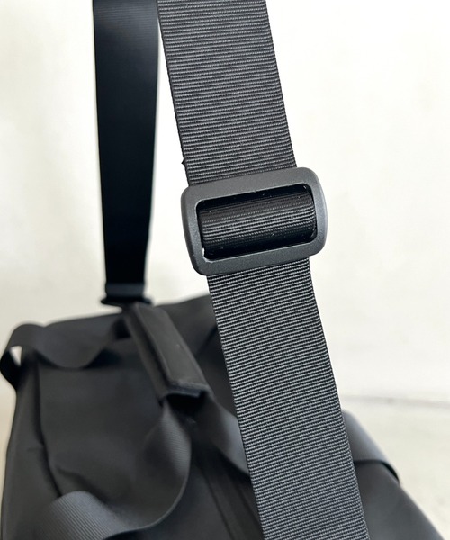 A4✨未使用✨ノースフェイス 2WAY ボストンバッグ 黒 ナイロン THE NORTH FACE ボストンバッグ 国内未発売 FACE(ザ・ノース