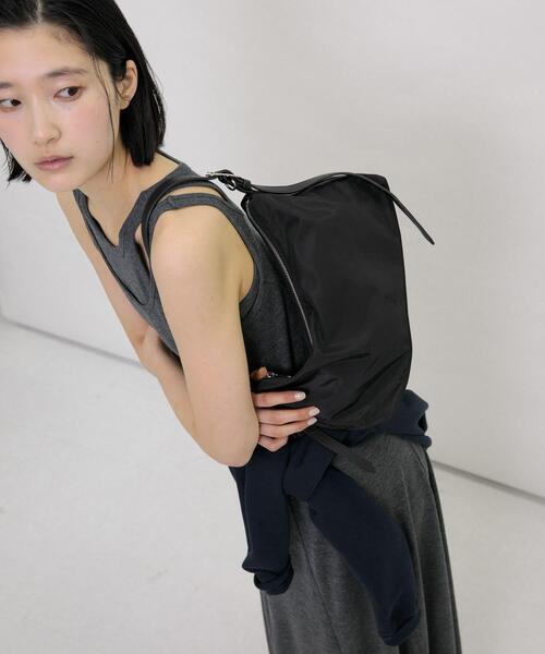 RODESKO2wayバッグ 🎁Recommend Items ふわふわ素材が上品に映える2WAYバッグ🤍 ハンド