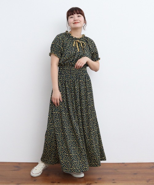 ワンピース ポンチsmall roseプリント パフスリーブワンピースの画像