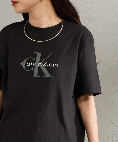 【美品】カルバン クライン コレクション Tシャツ【レディース、S】 Calvin Klein（カルバン・クライン） tシャツ SS ARCHIVE LOGO CREWNK