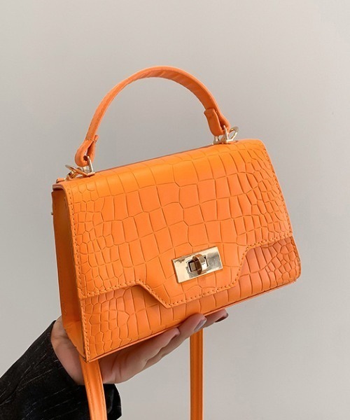 オレンジレザーショルダーバッグ スタイロ styiro 本革お財布スマホミニショルダーバッグ