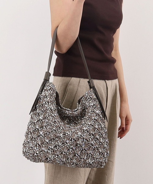 ❤新品・未使用❤【COOCO】ラメフィルム編込透かし柄ショルダーカゴバッグ COOCO - ❤新品・未使用❤【COOCO】ラメフィルム編込透かし柄