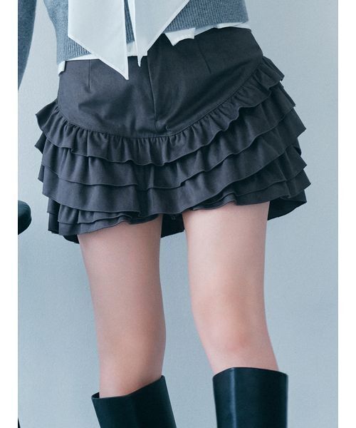 FURFUR（ファーファー） パンツ フリルレイヤースウェードショート