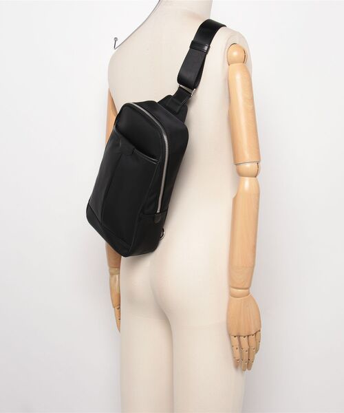 未使用　ポールスミス　メンズ　ボディバッグ　レザー　ゴールド　ウエストポーチ 未使用 ポールスミス メンズ ボディバッグ レザー ゴールド ウエスト