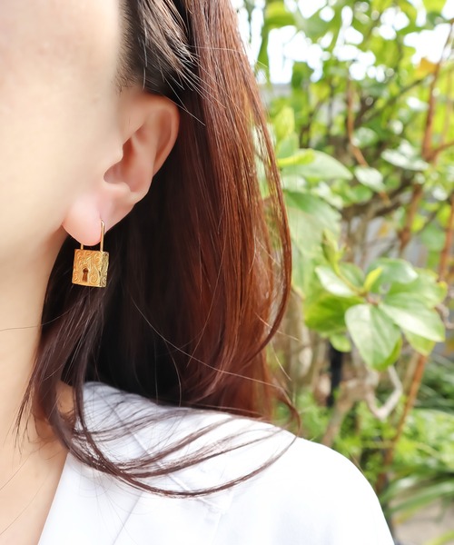 ピアス レディースの画像
