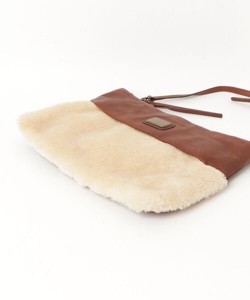UGG Australia（アグオーストラリア） 「UGG」 ショルダーバッグ 