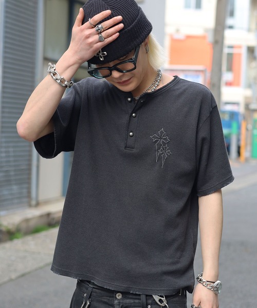 ATMARK tシャツ 「2サイズ展開 / UNISEX 」クロスロゴ刺繍 ヘンリー